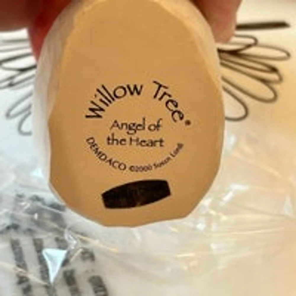 2000 Willow Tree ANGEL OF THE HEART Figure‎ by Susan Lordi  #26024
